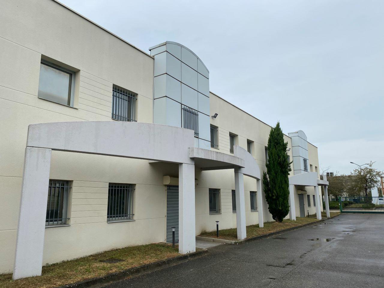 Bureau Saint-Priest 326m² Vente bureau Saint-Priest Rhône OVBUR2118045 1